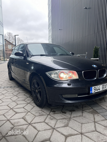 BMW 120i auto (foto #3)