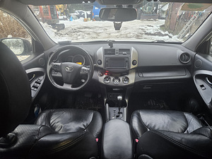 2013 Toyota RAV4 2.2 D-Cat 110 kW (9 foto / 13)
