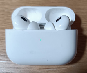 Müüa Apple AirPods Pro 2 (Lightning) (1 foto / 5)