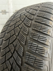 235/50R18 lamellrehvid GOODYEAR (7-8mm) (2 foto / 2)