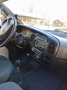 Hyundai H1 (4 foto / 7)