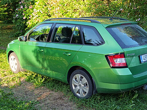 Škoda Fabia Combi (5 фото из 13)