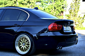 BMW E90 325D 145кВт 2008 (3 фото из 7)