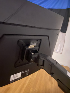 Gaasiamordiga monitorihoidja PRO 2–10 kg DUAL (3 foto / 5)