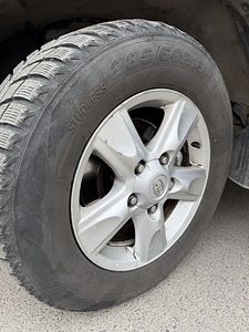 Müüa Toyota Land Cruiser 200 (12 foto / 12)