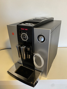 Kohvimasin Jura F7 (2 foto / 3)