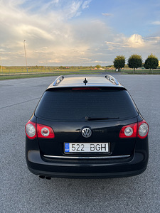 Volkswagen Passat B6 (5 foto / 12)