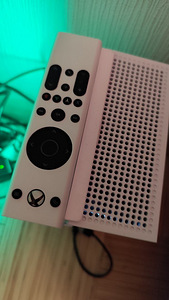 Xbox series s (5 foto / 5)
