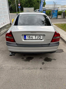 Volvo S80 2.4 (3 foto / 12)