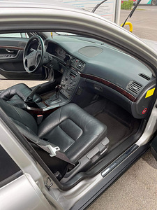 Volvo S80 2.4 (7 foto / 12)