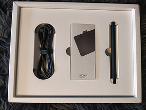Graafikalaud Wacom Intuos M Bluetooth, pistaatsiaroheline (5 foto / 6)