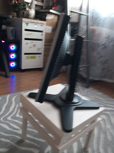 ViewSonic monitor (9 foto / 10)