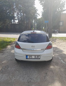 Продам Opel Astra H 2009р. (7 фото из 8)