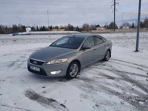 M/V Ford Mondeo 2.0 бензин (2 фото из 6)
