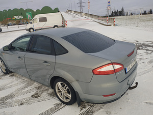 M/V Ford Mondeo 2.0 бензин (4 фото из 6)