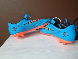 Sinised Nike Hypervenom ORIGINAAL putsad (3 foto / 3)