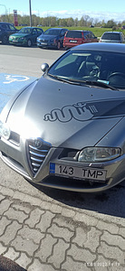 Alfa romeo gt (1 foto / 7)
