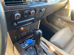 BMW 530d Palju lisadega (10 foto / 15)