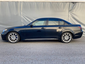 BMW 530d Palju lisadega (5 foto / 15)