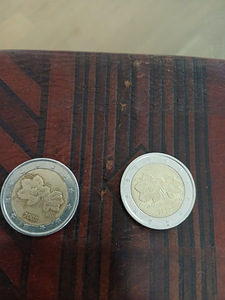 2 монеты