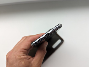 Xiaomi Mi9 SE (128 Gb) (6 foto / 8)