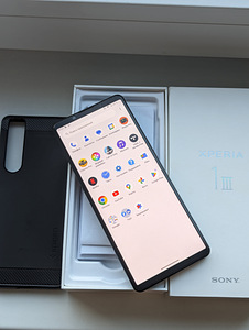 Sony Xperia 1 III 5G (12/256 Gb) (8 foto / 10)