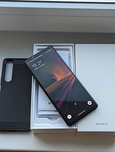 Sony Xperia 1 III 5G (12/256 Gb) (9 foto / 10)