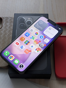 iPhone 13 Pro (128 Gb) (9 foto / 9)