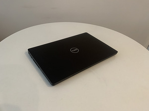 Dell Latitude 5500 laptop (2 foto / 2)