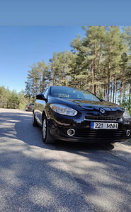 Renault Fluence 1.6i (2 фото из 15)