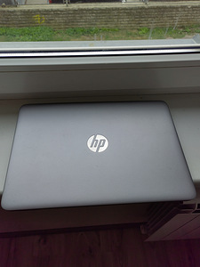 Hp elitebook 745 g4 8/256 ssd (6 foto / 7)