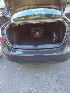 Renault Fluence Megan 2010 (9 foto / 12)