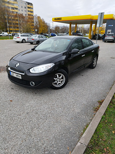 Renault Fluence Megan 2010 (1 foto / 12)
