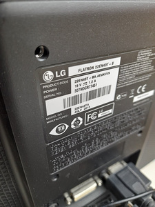22-tolline monitor (3 foto / 3)