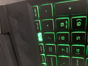 Ryzen/16gb ddr4 /GTX 1050/256ssd+1 TB SSD HP Pavilion 15 (5 foto / 10)