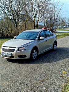 Chevrolet Cruze 88500km 2012 1.6 manual 91kw opel ecotec (8 foto / 14)