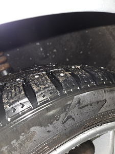 Pirelli R17 225/45 M+S 4 штуки (6 фото из 7)