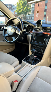 Skoda superb 1.8 118kw (11 foto / 15)