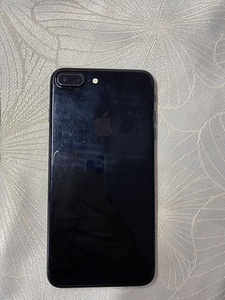 iPhone 7+ 256 гб (2 фото из 3)