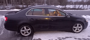 VW Jetta 2.0 TDI 16V 2006 (5 foto / 10)