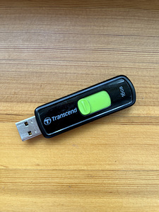 USB-mälupulk 16 GB Transcend mälupulk 16 GB Mälupulk (2 foto / 3)