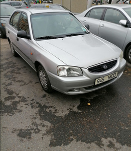 Hyundai accent 1,3 66kw -2002a , 945MDD (1 foto / 2)