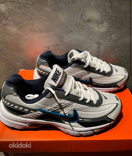 Nike Initiator