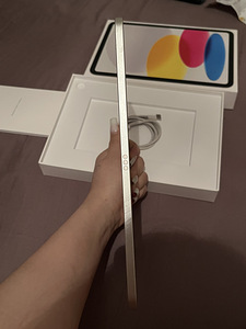 Продажа Apple iPad 10.9" Wi-Fi 64GB - Silver 10th Gen (5 фото из 6)