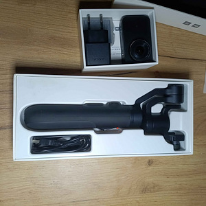 Ekstreemkaamera Mijia 4k + 3-teljeline stabilisaator + varua (4 foto / 4)