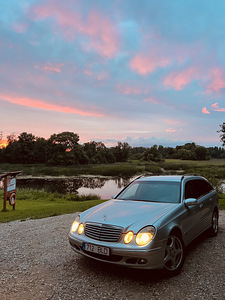Мерседес W211 (3 фото из 10)
