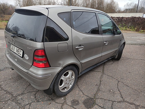 Mercedes Benz A170, 2004 (6 foto / 6)