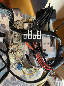 Elektriline andur, pump, katuse kokkuklappimiseks. (3 foto / 4)
