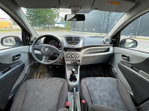 Suzuki Alto 2010 (7 foto / 8)