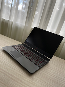 HP OMEN GAMING LAPTOP (1 foto / 4)